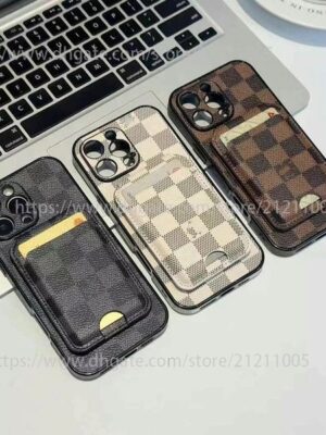 1V Phone Case For Iphone 17 16 15 14 13 Pro 12 11 Max Plus 16Pro Classic Floral Phone Case Flip Folding Card Pocket 17Pro Cover For Apple 15Promax 14Promax Designer Shell