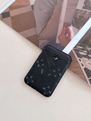 New Designer Strong Magnetic Luxury PU Pickup Bag iPhone 17 Pro Max 16 Portable Phone Card Insert Bag Fashion Mini Universal Wallet Card Bag Phone Accessories AAA