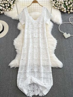 French a22 Hepburn style long summer gentle style short sleeved V-neck waist slimming A-line crochet hollow lace dress