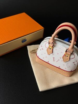 Fashionable Mini AirPods Protective Case Luxury Monogram Handbag Style Leather Earphone Cover Suitable for AirPods 1/2/3 Pro/Pro 2 Cute Anti Drop Earphone Bag AAA