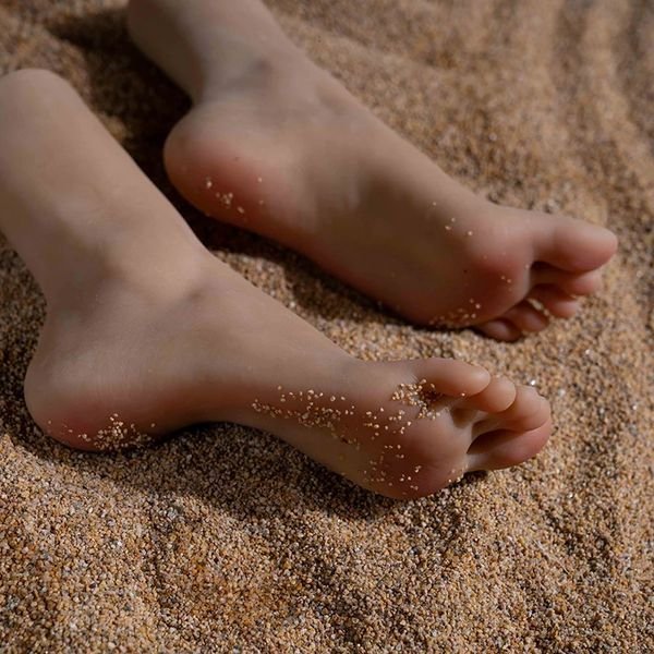 Cloned Foot Model Lifelike Silicone Female Feet Fake Nail Rubber Mannequin Dummy for Shoes Display Massage Salon TPE 3700 260617BJ