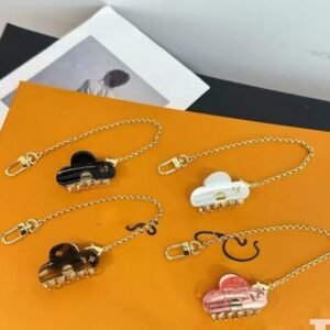 Hair Clip Luxury Keychain Lovely Tiny Cute Key Ring For Women Charm Bag Holder Ornament Pendant Accessories Chains
