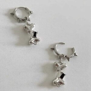 punk Y2K studded niche Metallic bone sparkling diamond earrings dark sweet cool subculture personalized ear accessories C260810